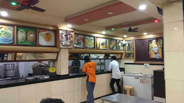 Bidadi Thatte Idli (old name Ganesh Bhavan)