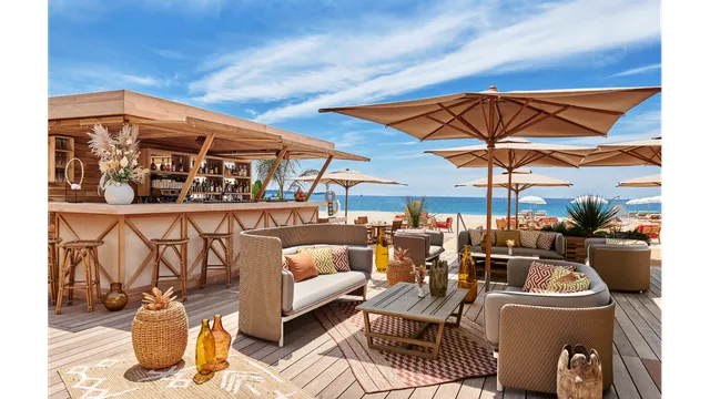 Mademoiselle Gray Plage Barrière