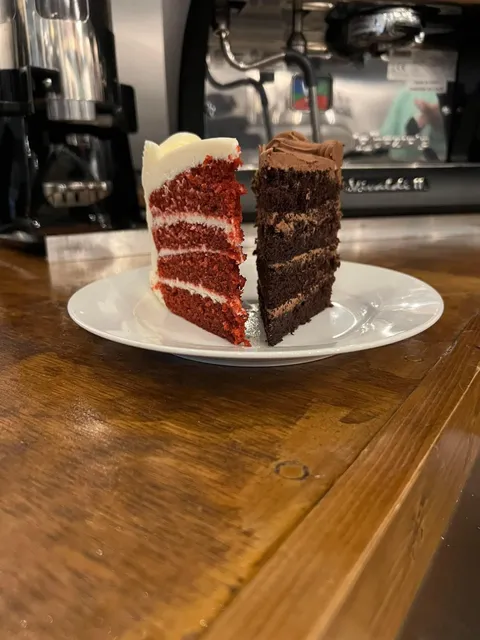 Lincoln's Brews (Coffee & Refreshers)