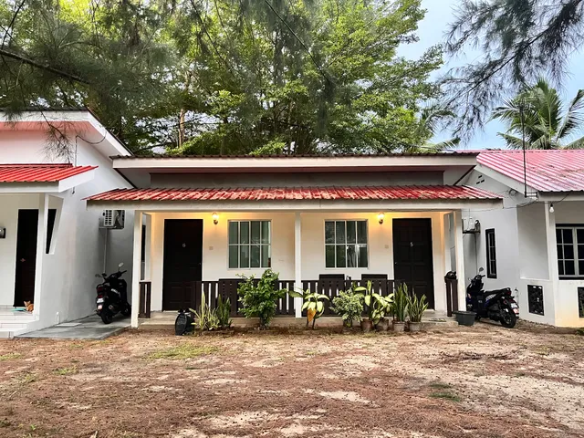 Chenang Indah Chalets, Langkawi