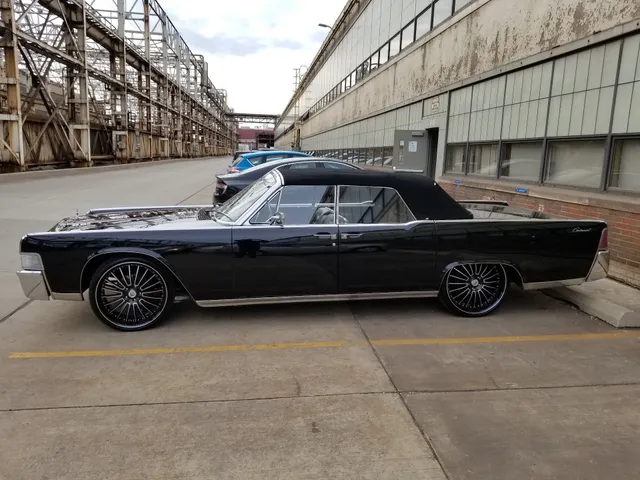 Ford Rotunda Center (RCTR)