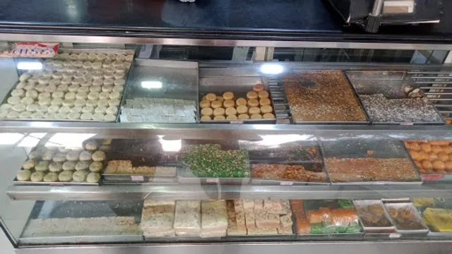 Shree Nagar Chavana And Sweet Mart