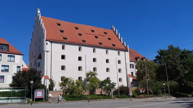 Herzogskasten "Altes Schloss"