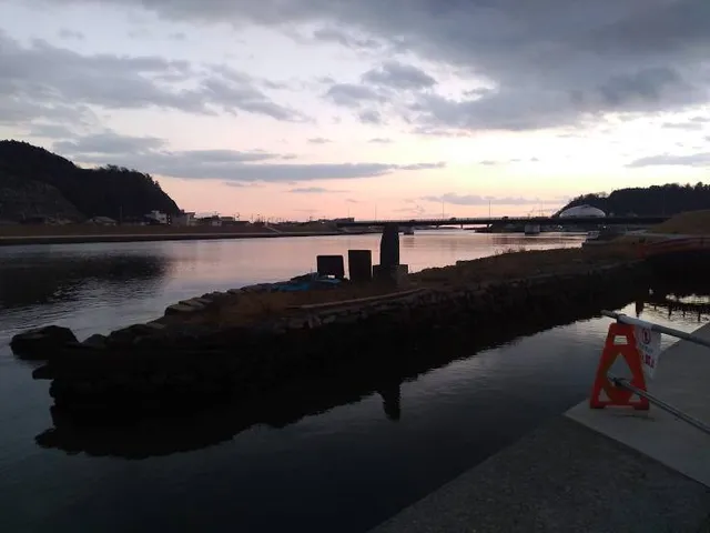 住吉公園（大島神社 巻石）