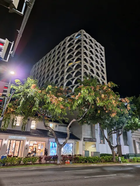 Waikiki Galleria Tower