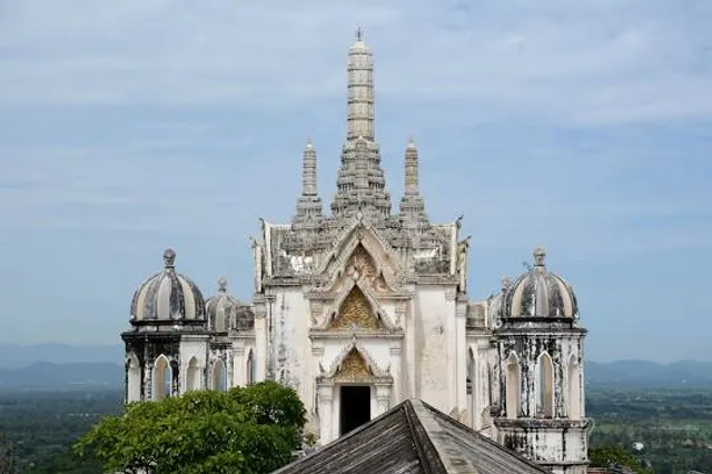 Phra Nakhon Khiri (Khao Wang)