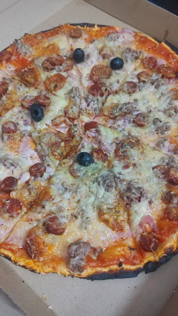 Pizzas Au feu de bois La Flambée