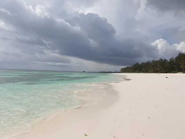 Mbuyuni Beach