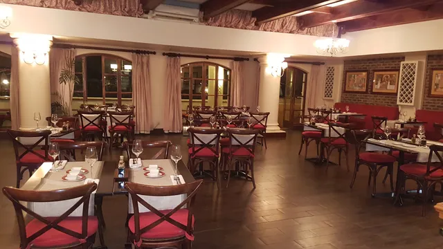 Rosso Tratoria Pizzeria