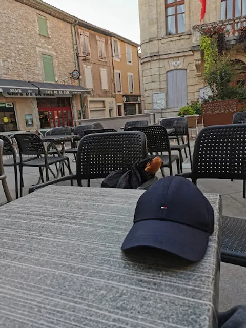 Café de La Paix Pmu Bar