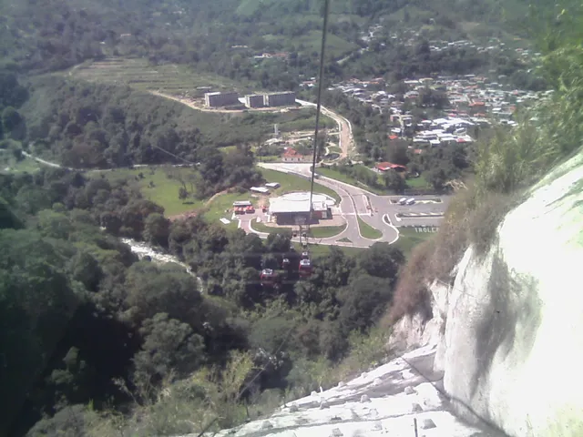 TROLCABLE. Estación San Jacinto.