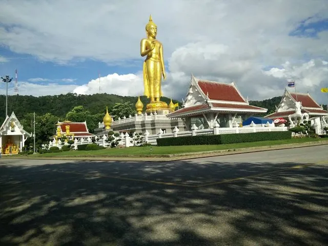 Wat Hat Yai Nai