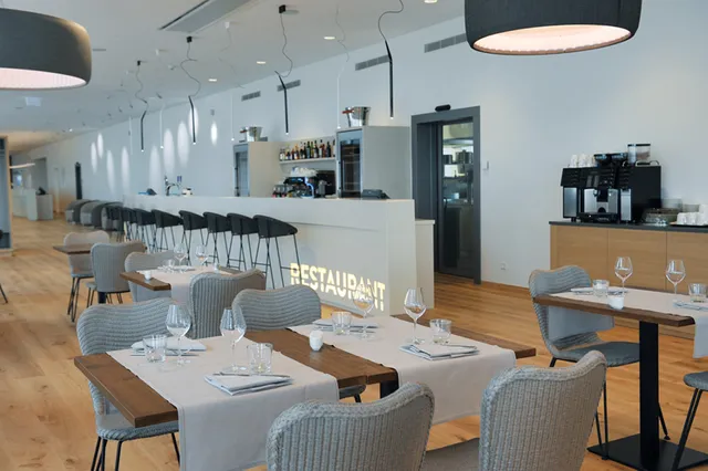 The AQUA’SPHERE Restaurant