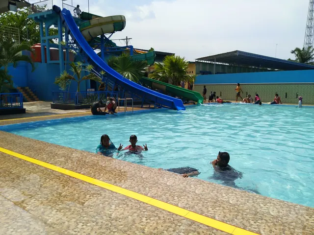 Vitra Tirta Raya WaterBoom