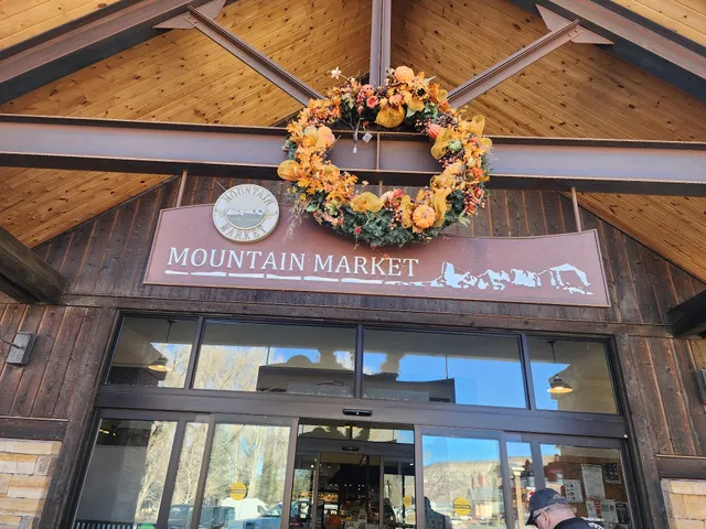 The Market At Ridgway