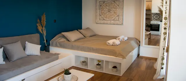 Sealake View Apartments