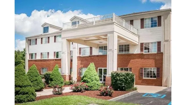 Days Inn by Wyndham Norton