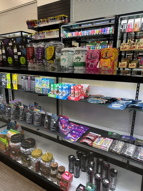 20 After 4 Convenience & Smoke Shop