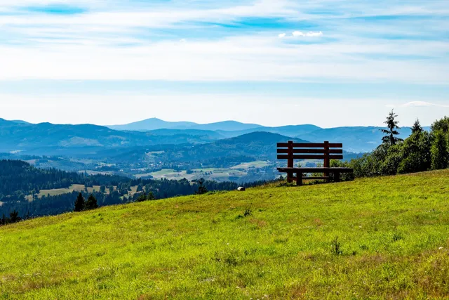 Najväčšia lavička zaľúbených na Slovensku