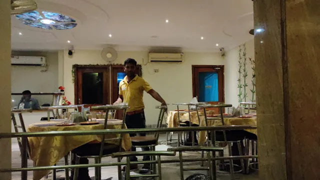 Yog - Sheela Restaurant