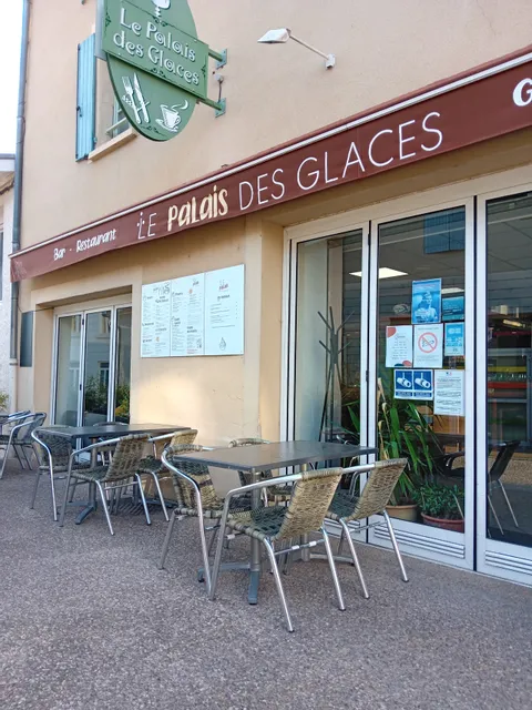 Le Palais Des Glaces