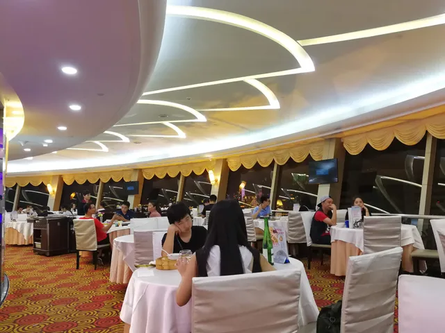 International Trade Revolving Restaurant