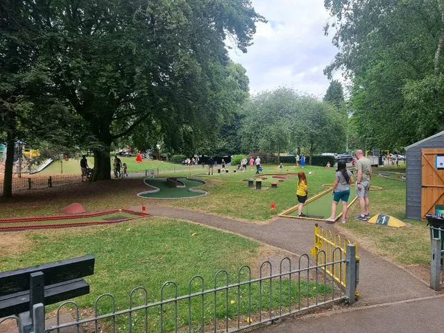 Tredegar Park Minigolf