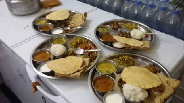 Shree Swami Samarth restaurant and bhojanalay