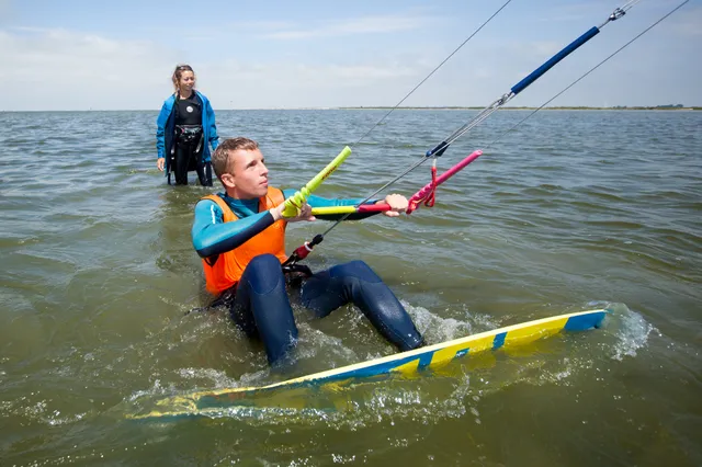 KBC Holland - Kitesurf & Wingfoil Schule, Verleih und Surfshop