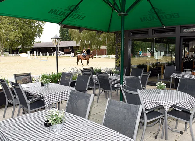 HUF-HOUSE Restaurant