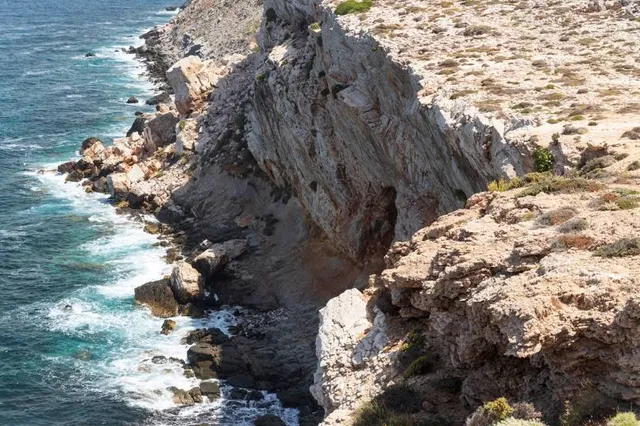 Cave of Archilochos