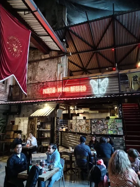 Pizza del Perro Negro