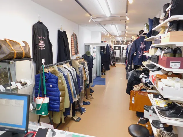 kindal kyoto sanjo horikawa second hand store