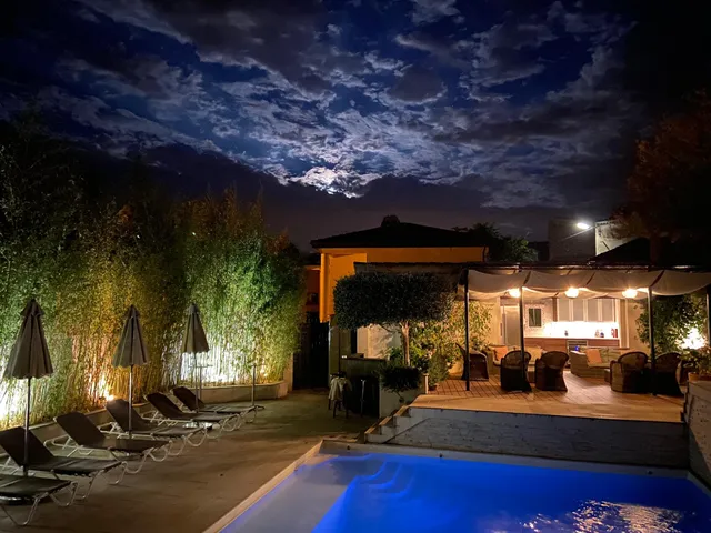 Cinq & Sept Gay Resort