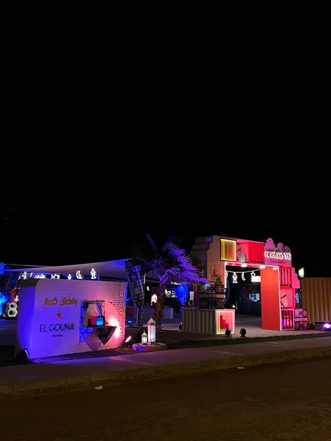 nineteen ''89 food district