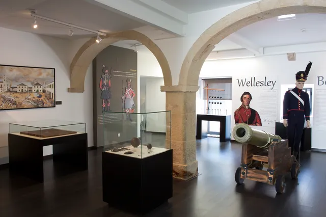 Interpretation Center of Torres Lines / Tour Desk