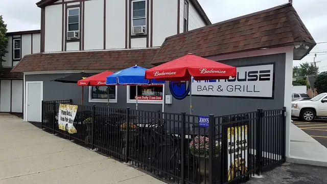 Rail House Slots & Wings