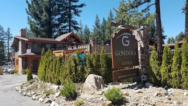 Lakeside Gondola Residence Lodge