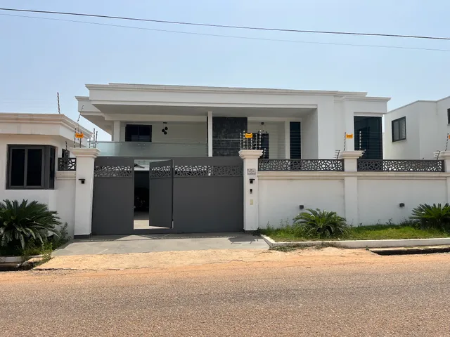 Coffee Street, Tse Addo.