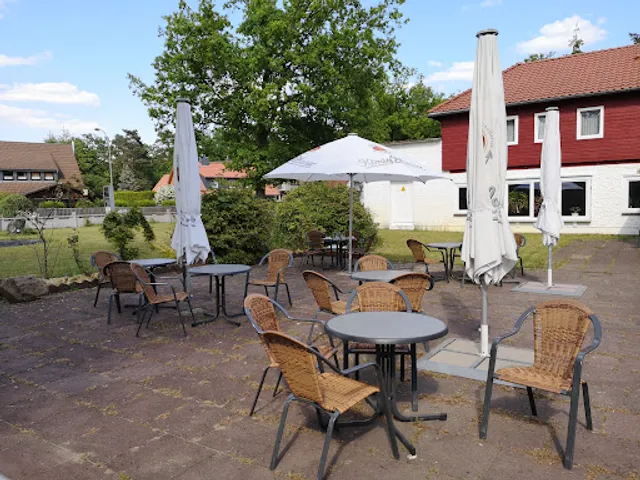 Mr. Wu Chinesisch und Mongolisches Restaurant & Hotel Mit Kegelbahn