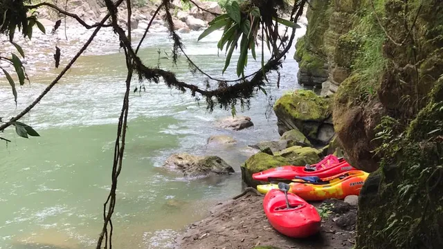 Costa Rica Kayak School and trips