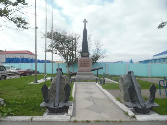 The monument to the crew of the cruiser Novik