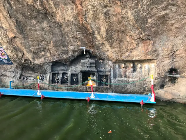 Thiruparankundram Kasi Viswanathar Temple