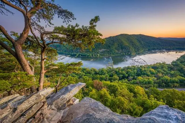 Weverton Cliffs