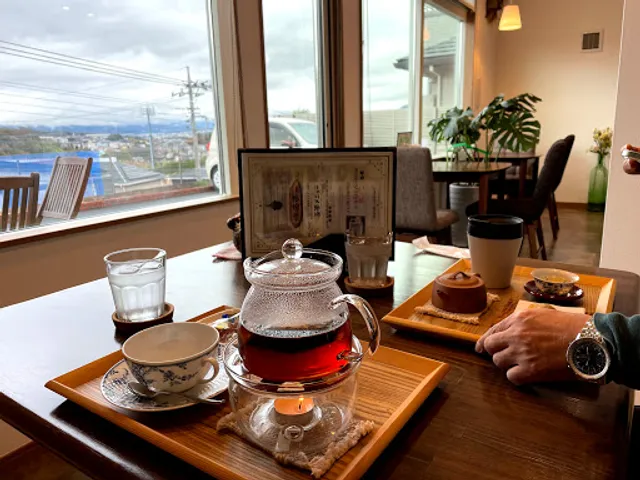 ティーサロン 茶楽