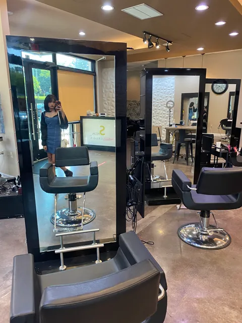 Special Hair Salon (스페셜 헤어)