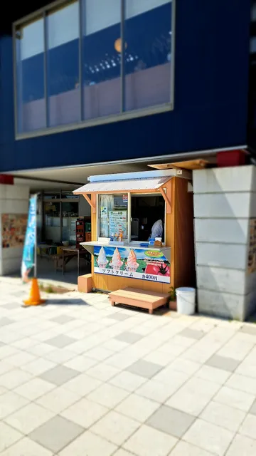 道カフェ（道の駅 よつくら港）