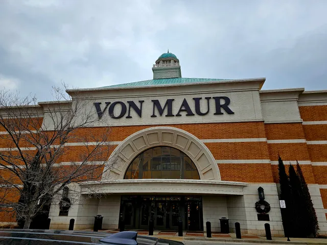 Von Maur