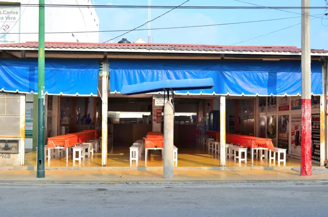 Taquitos de la Comisión (16 Poniente)