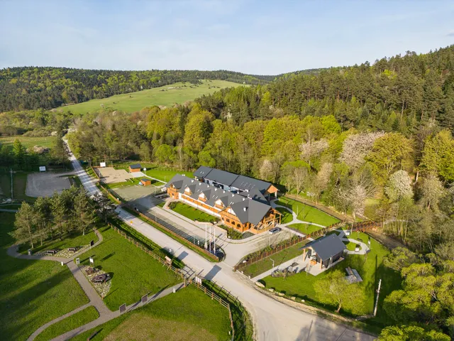 Ośrodek Szkoleniowo-Wypoczynkowy Lasów Państwowych "RADOCYNA" w Czarnem